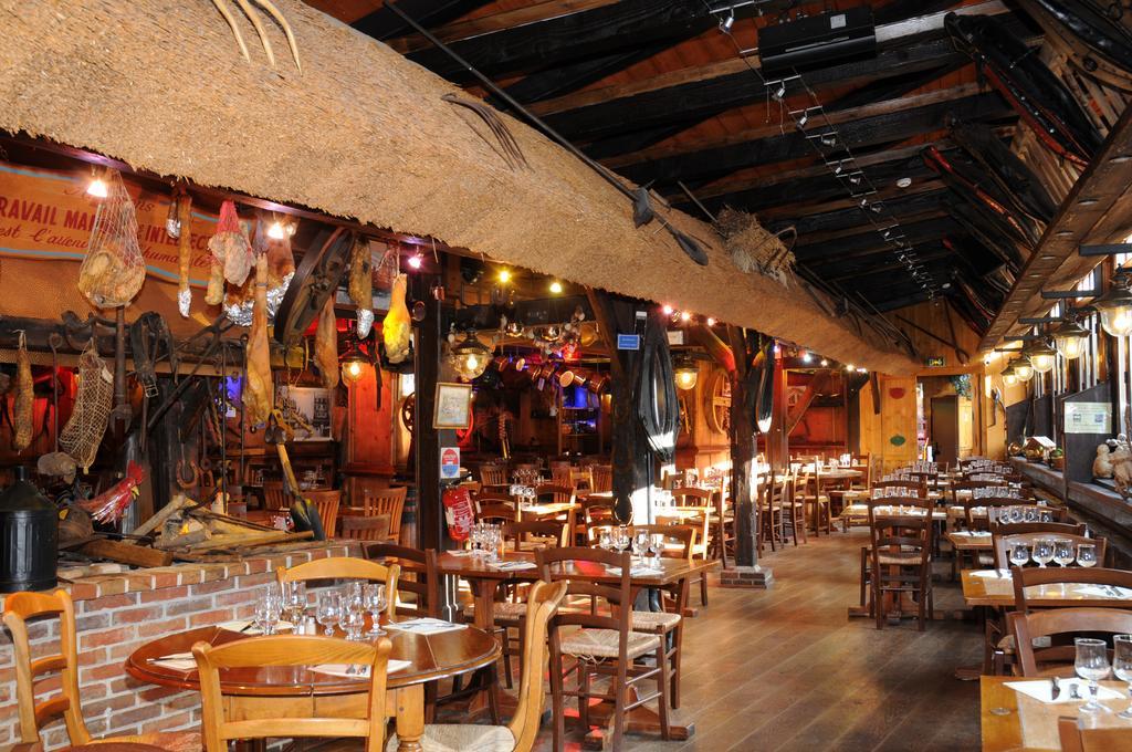 La Taverne Des Deux Augustins Étretat Exterior foto